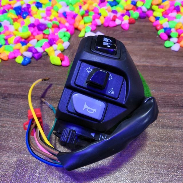 สวิตช์มือจับ L/H PNP DOUBLE SIGNAL LC135 V1 V2 V3 V4 V5 V6 EGO-S EGO SOLARIZ NVX155 Y15ZR