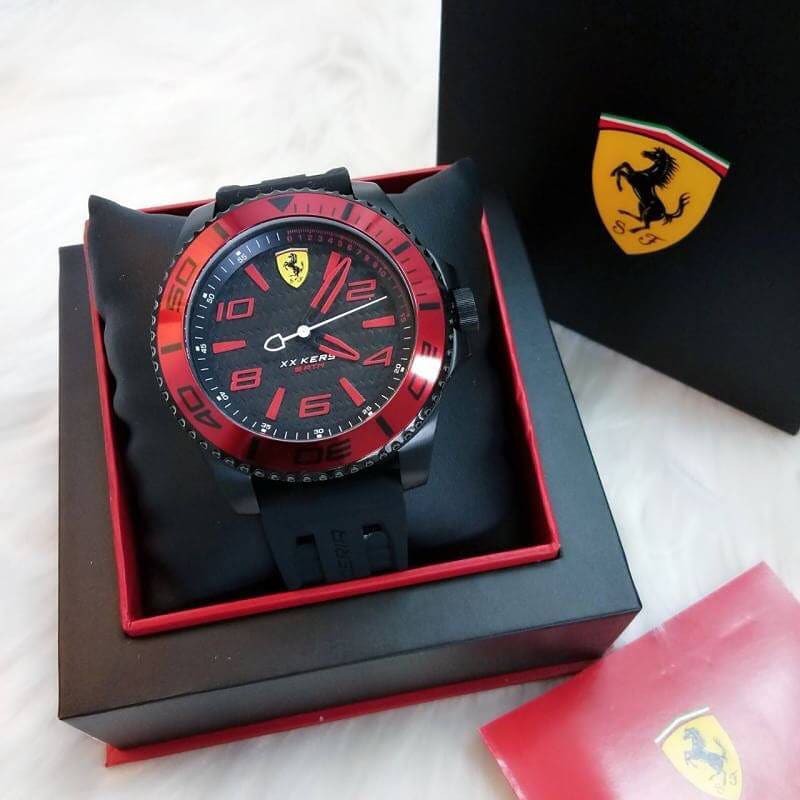 พร้อมส่ง นาฬิกาข้อมือผู้ชาย FERRARI สายซิลิโคนสีดำ FI830306