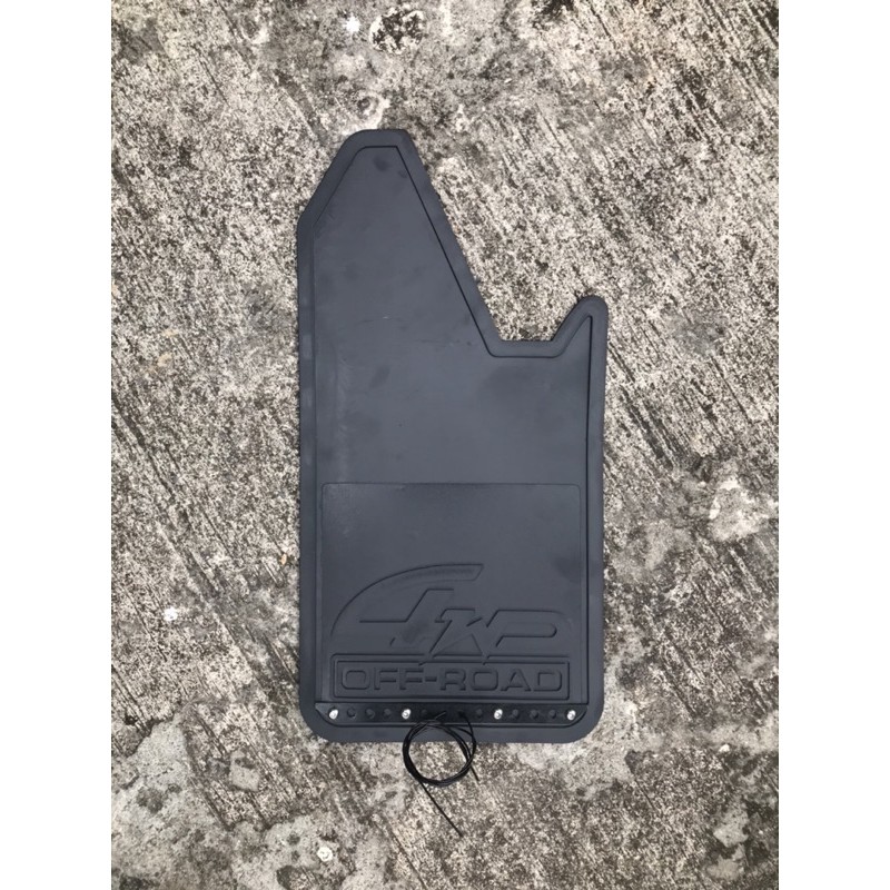 ยางบังโคลนรถยนต์สกรีนตัวนูน 4WD สีดำ พร้อมชุดรั้งอย่างดีเพลทอลูมิเนียมสีดำ1ชุด4ชิ้น - รูปที่ 3