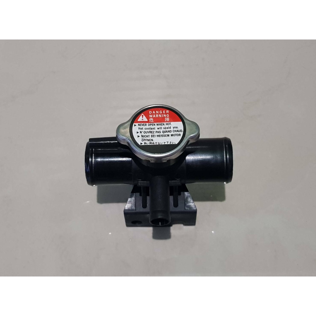 คอห่านเติมหม้อน้ำ+ฝาหม้อน้ำ MITSUBISHI LANCER ,EX ไต้หวัน ชุดละ500บาท