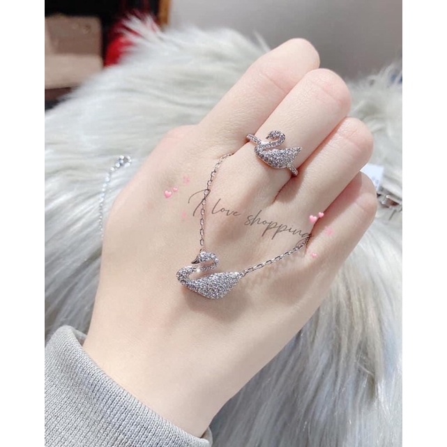 💥Saleแท้ 💯แหวนหงส์ Swarovski สีเงินsize 48 พร้อมใบรับประกัน อุปกรณ์ครบ❗️สวยมากราคาถูกที่สุด❗️