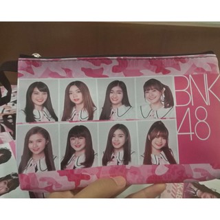 BNK กระเป๋าอุเก็บปกรณ์การเรียนลายสาว ๆ BNK 12 X 20.5 cm. ใส่ของได้เยอะ