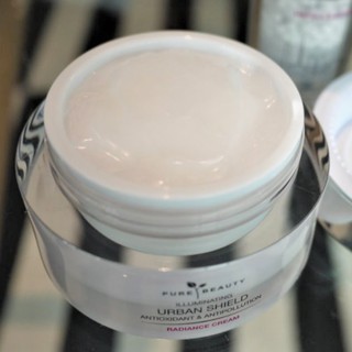 pure beauty illuminating urban shield radiance cream