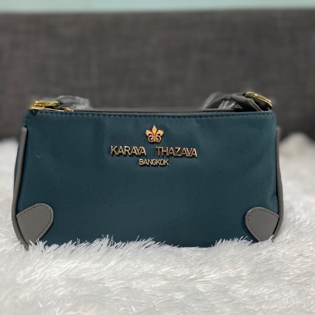กระเป๋าสะพายทรงพอช ผ้าไนล่อน แบรนด์แท้ KARAYA THAZAVA สีเขียวน้ำทะเล