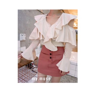 เสื้อเเต่งระบาย