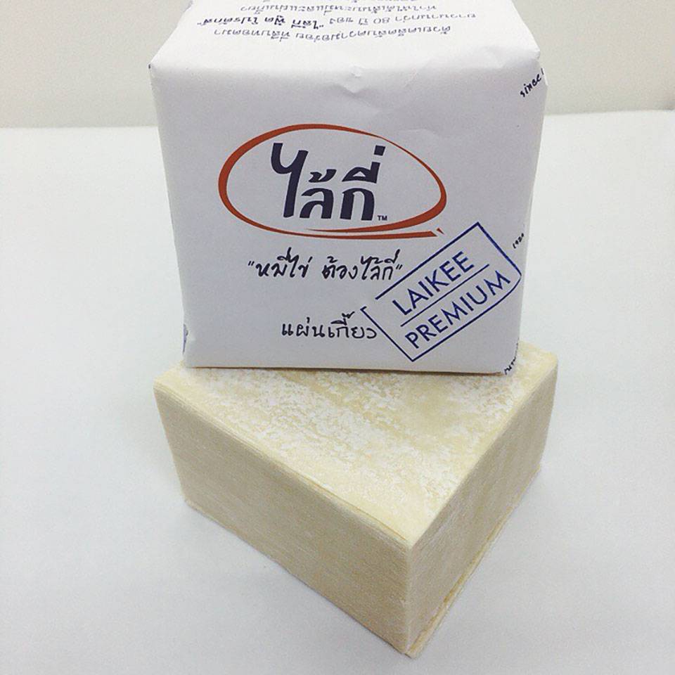 แผ่นเกี๊ยวไข่ไล้กี่พรีเมียม (9*9 เซนติเมตร) มี90-100 แผ่น (500กรัม) สำหรับขนมจีบ เกี๊ยวนึ่งและทอด