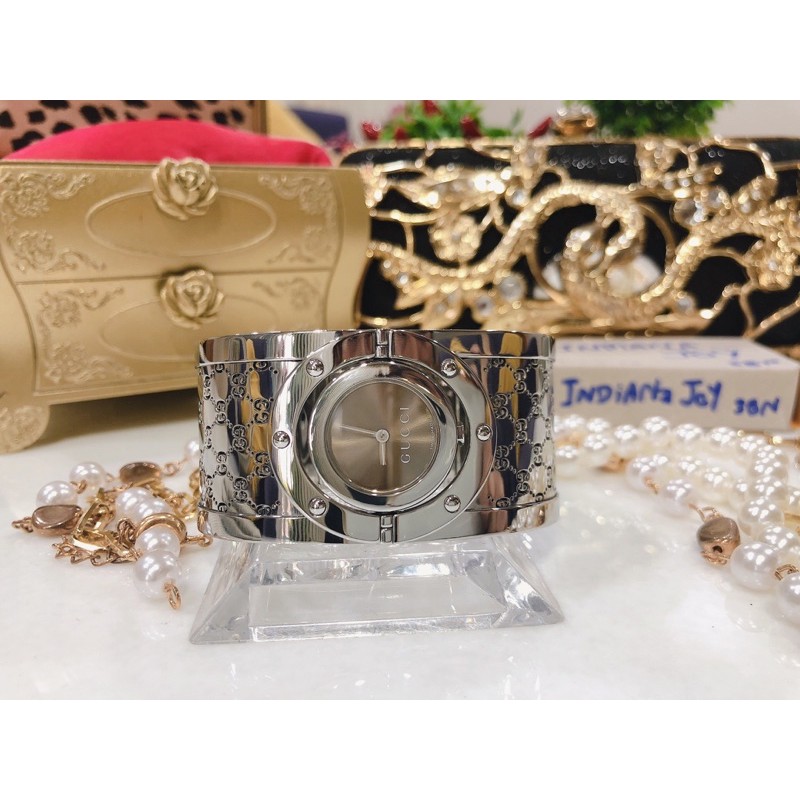 Used Gucci watch Twirl นาฬิกากุชชี มือสองของแท้