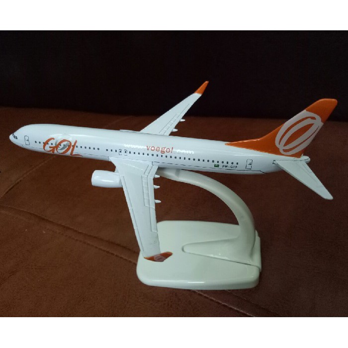 เครื่องบินโมเดล Gol B737-800 16cm
