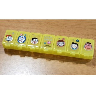 ตลับยา โดราเอมอน ตลับใส่ยา 7 ช่อง Doraemon ของแท้ ของใหม่ ฝาปิด-เปิดสะดวก แน่นหนายาไม่หก