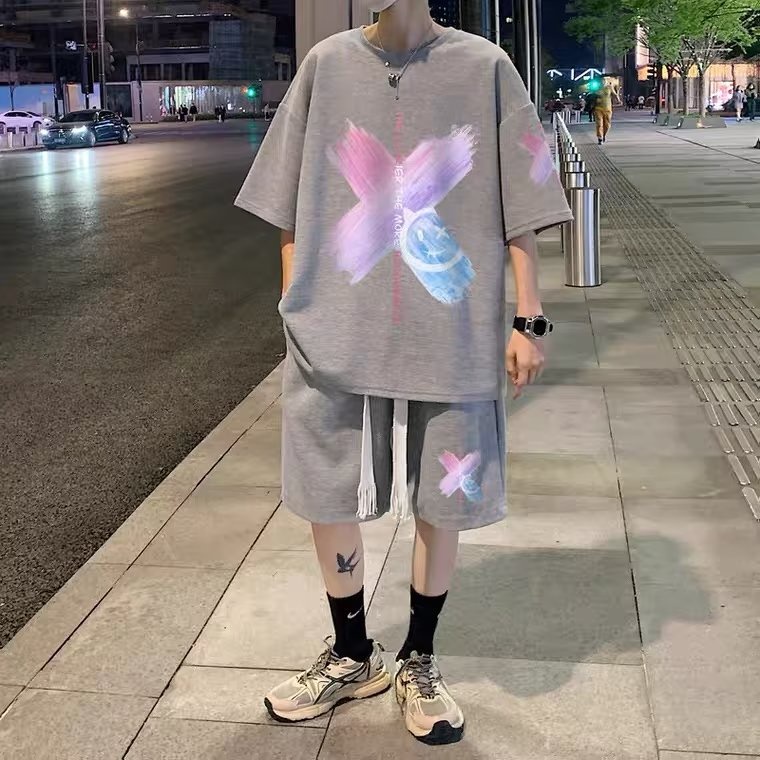 ใหม่ ชุดเสื้อยืดแขนสั้น และกางเกงลําลอง สองชิ้น แฟชั่นฤดูร้อน สําหรับผู้ชาย