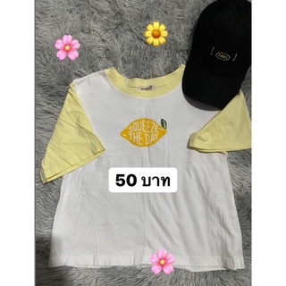 เสื้อยืดลายน่ารัก🎉‼️ลดราคาจาก50เหลือ35บาทเท่านั้น‼️มือสองสภาพดี