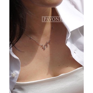 Pavone Jewelry สร้อยคอเงินแท้ สร้อยตัวอักษรชื่อ Lucky ห้อยเพชร CZ+ใบโคฟเวอร์ เส้นฝังเพชร CZ+ดอกไม้ฝังเพชร CZชุบทองคำขาว🤍