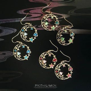 Korea Cute Crescent Moon Diamond Clip Earrings ต่างหู ตุ้มหู ต่างหูหนีบ รูป พระจันทร์ เสี้ยว เพชร ชมพู เขียว ฟ้า น่ารัก