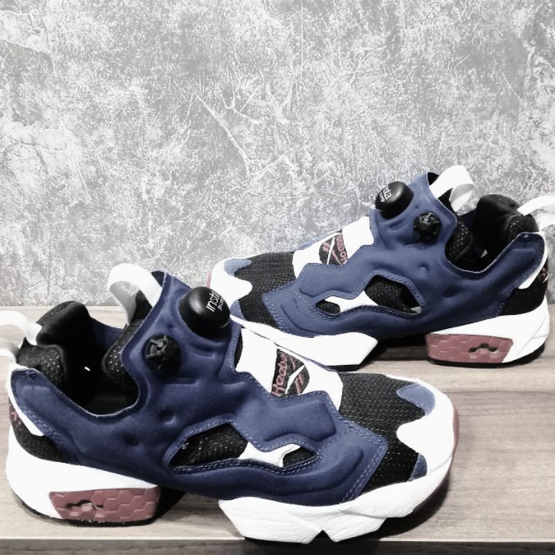 Reebok Instapump Fury Tricolor - M40934​ Size34.5_23.0cm.แท้นะจ๊ะ