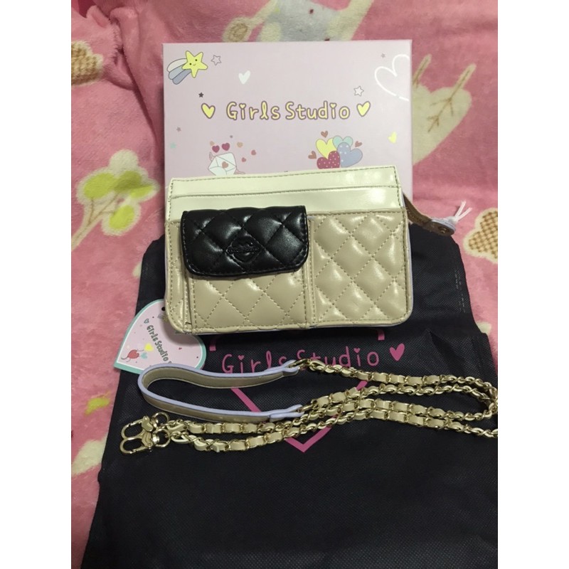 กระเป๋าแบรนด์แท้  Girls Studio 🌸กระเป๋าสะพายข้างคอสบอดี้งานเกิร์ลสสตูดิโอ Girls Studio