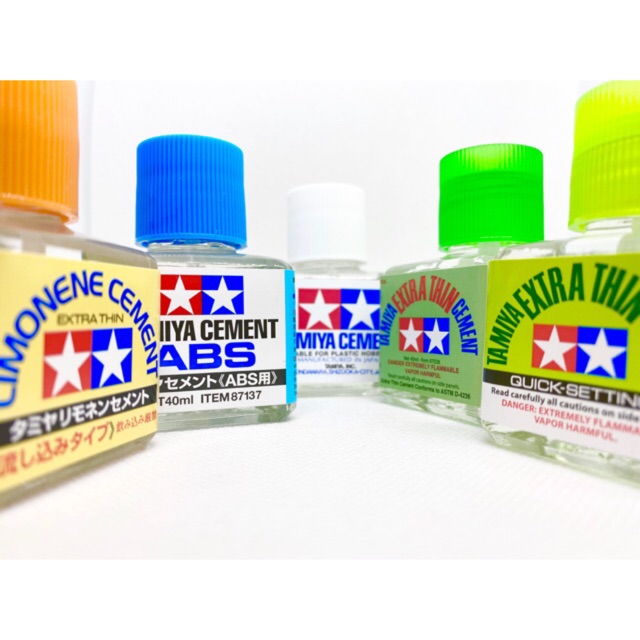TAMIYA Cement กาว ทามิย่า (เลโก้absขวดฟ้า)(เฉพาะพลาสติกโมเดล ไม่แนะนำงานที่ไม่ใช่โมเดล!!!)เชื่อมติด ประกบ gundam gunpla