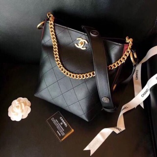 CHANEL HOBO HANDBAG