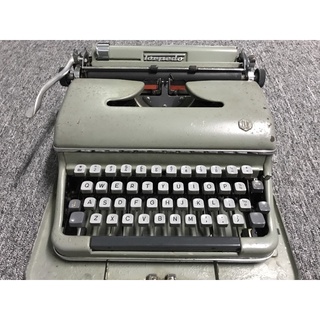 เครื่องพิมพ์ดีดภาษาอังกฤษ Type Writer Torpedo ENG. Vintage Mfg1954