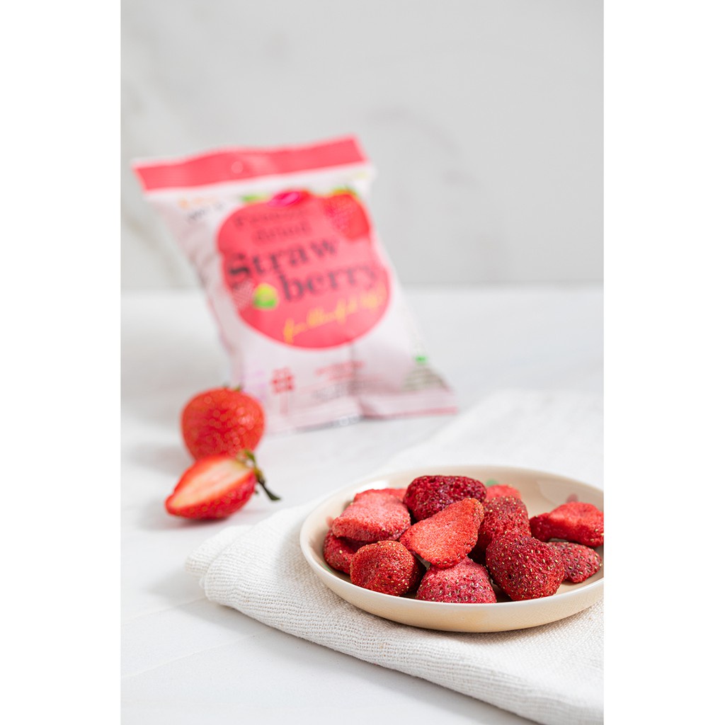 Wel-B Freeze-dried Strawberry 14g (สตรอเบอรี่กรอบ 14 กรัม) (แพ็ค 6 ซอง ...