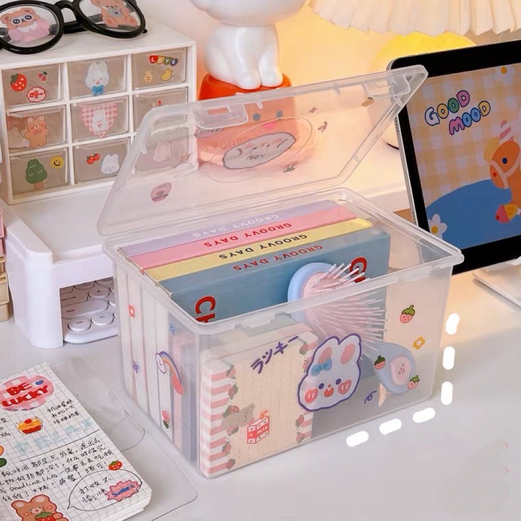 🌺แถมสติ๊กเกอร์🍭 กล่อง กล่องเก็บของ กล่องเก็บแมส กันฝุ่น จุของได้เยอะ กล่องเก็บหน้ากาก แบบใส - รูปที่ 2