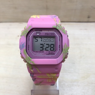 นาฬิกาข้อมือผู้หญิง ทรงสปอร์ต ระบบQuartz digital  มีไฟ Black Light เรือนและสายซิลิโคน ฟังชั่นครบ
