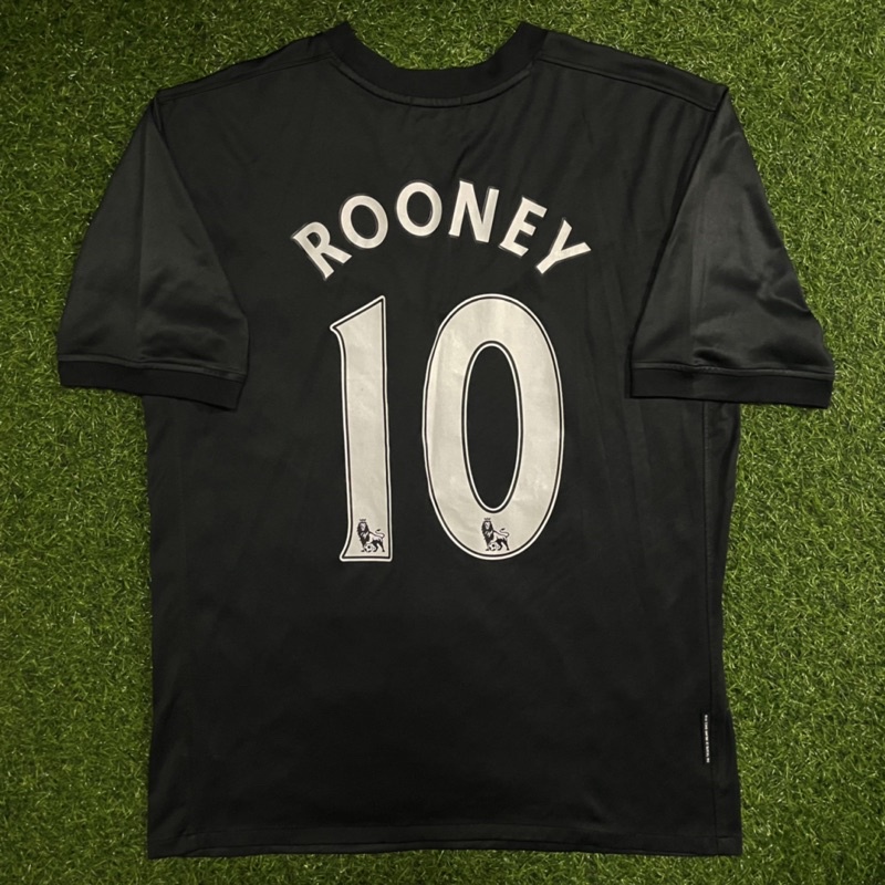 MANCHESTER UNITED 2010-11 เสื้อฟุตบอลผู้ชาย เสื้อบอลผู้ชาย สกรีนRooney เบอร์10 ปีเก่า ย้อนยุค หายาก 