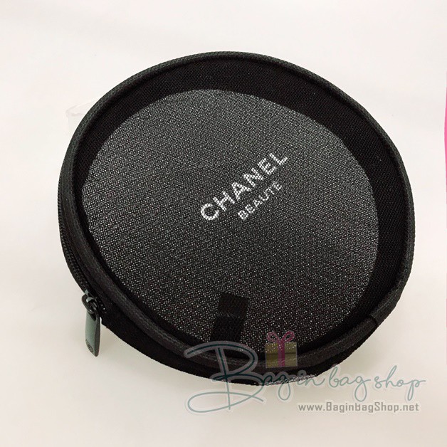 CHANEL Beaute Black Mesh Zipper Round Makeup Bag กระเป๋าเครื่องสำอางค์ ตาข่าย วงกลม จาก เคาท์เตอร์ CHANEL Beaute