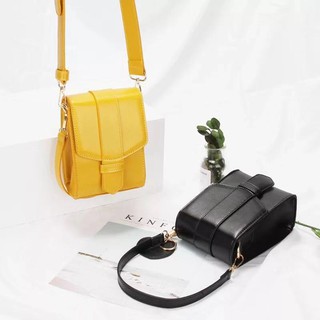 YTพร้อมส่ง! กระเป๋าสะพายข้าง แนว Zara ได้สาย 3 เส้น + พวงกูญแจรูปหัวใจ รุ่น YK-029