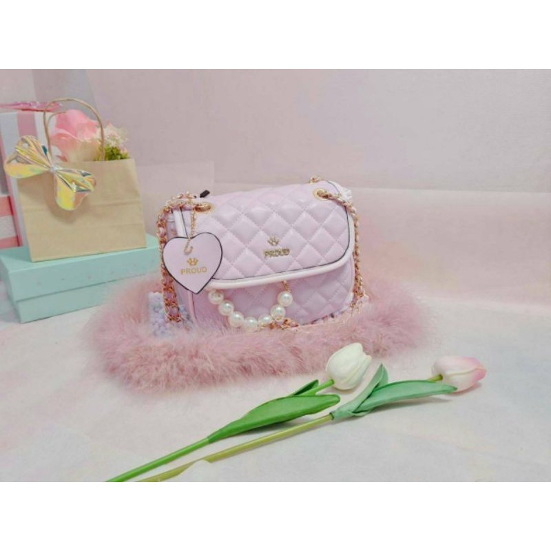 กระเป๋าสะพายข้าง Proud