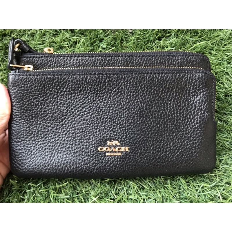 คล้องมือ COACH  ( 2ซิป. L )