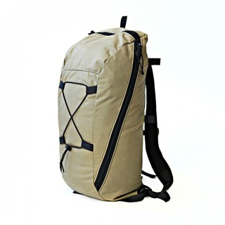 Merlin เป้ Daypack ขนาด 23 ลิตร ระบบขาเกี่ยวจาก Seek Outside