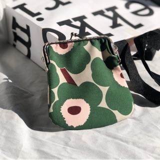 Coin bag (green) 🥑💚 #marimekkofabrics