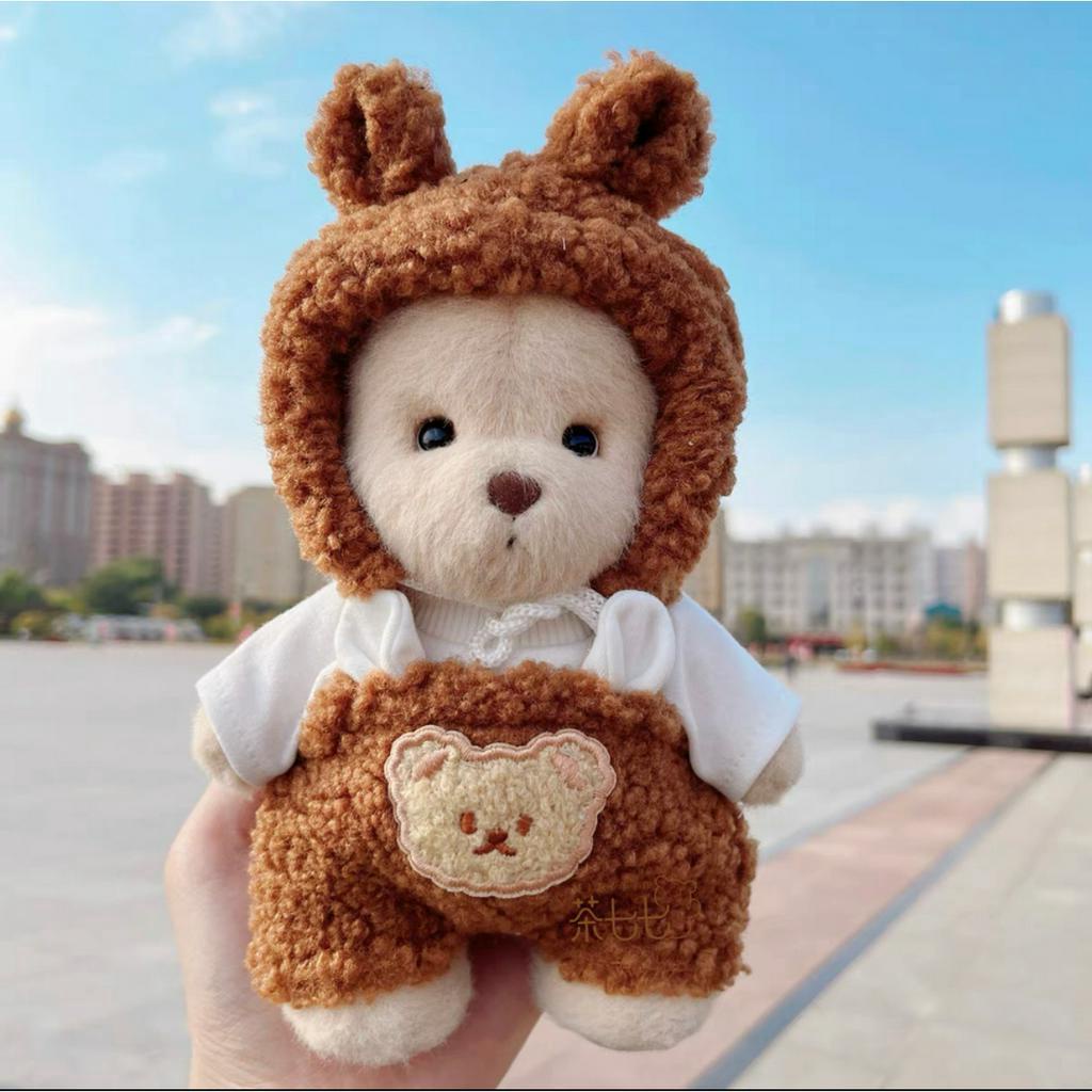 ชุดเอี๊ยมหูกระต่าย เหมาะกับน้องหมี teddy tales ขนาด 20 ซม.