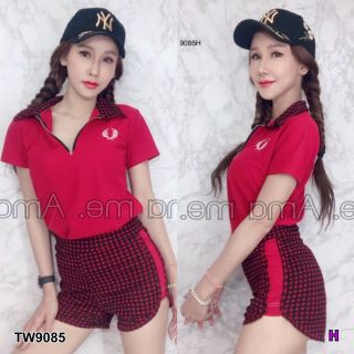 TW9085 Set 2 ชิ้น เสื้อโปโลซิปหน้า ปักโลโก้หน้าอก เนื้อผ้าโปโล จูตินิ่ม มาพร้อมกางเกงขาสั้น ลายชิโนริ สั้นเสมอหู