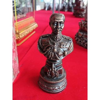องค์รัชกาลที่5 ขนาดครึ่งองค์ สูง4.5นิ้ว ผสมแร่เหล็กน้ำพี้