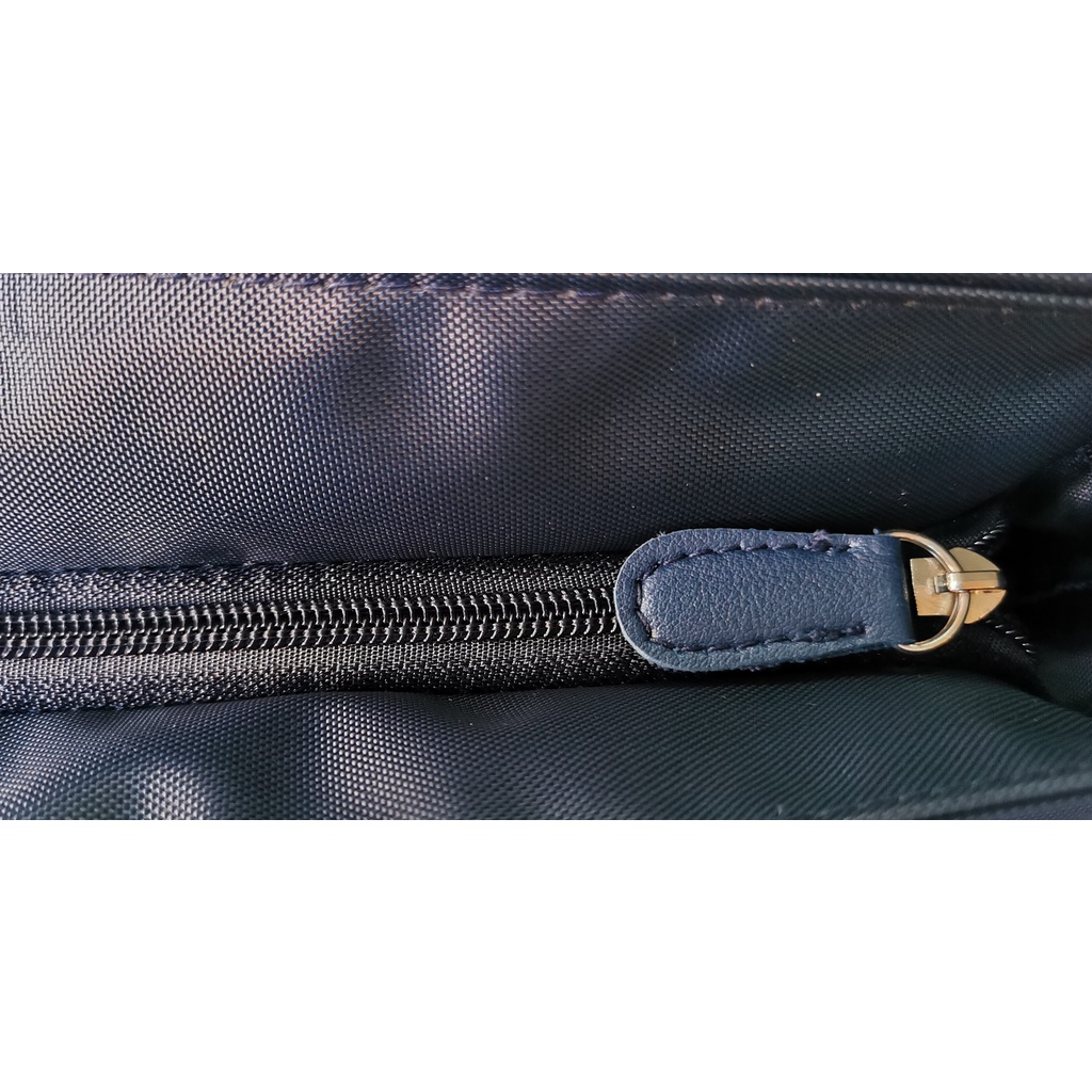 กระเป๋าPolo BHPC กระเป๋าผ้าแคนวาสรุ่นลายใหม่ซับในอย่างดี มีซิปด้านใน กันน้ำได้ด้วยค่ะ แท้ 100 % พร้อมส่ง
