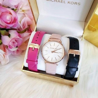 NEW MICHAEL KORS Pyper Crystal White Dial Ladies Watch ขนาดหน้าปัด 38 mm.