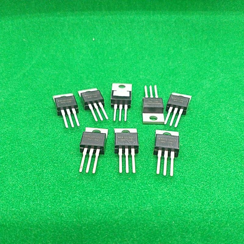 MBR20100CT  ช็อคกี้ไดโอด (หัวชน) TO 220 3ขา ทนกระแส 20A 100V