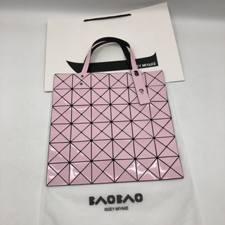 BaoBao issey miyake 6x6 กระเป๋าสะพายไหล่มันวาว