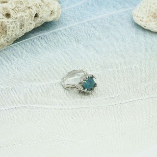 เครื่องประดับ Rock Me Jewelry รุ่น Ocean Ring แหวน ทองเหลือง ประดับพลอย