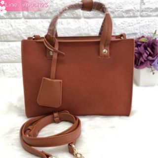 CHARLRS &amp; KEITH STRUCTURED TOP HANDBAG 2018 ของแท้ ราคาถูก