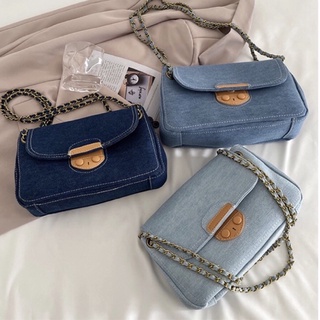 (Pre-order)กระเป๋าสะพายไหล่ยีนส์ Denim Shoulder Bag