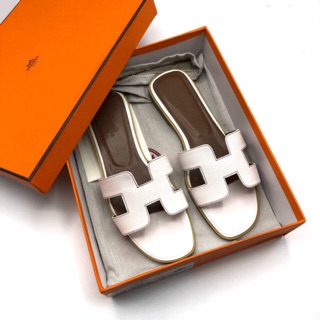 รองเท้าแตะ Hermes sandal งานออริเหมือนแท้มากๆ พื้นรองเท้าทำด้วยไม้รองหนังแท้