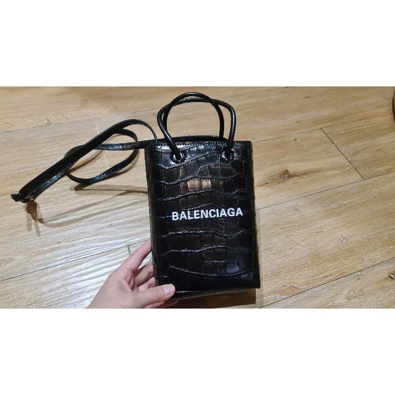 กระเป๋าสะพายข้าง กระเป๋าถือ บาเลนเชียก้า Balenciaga  สีดำ   / Balenciaga Bag - มือสอง
