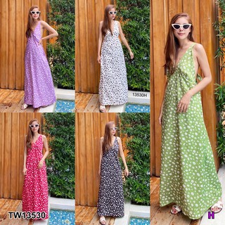 *แชทถามสต๊อกก่อนโอนนะคะ**TW13530    Maxi Dress เดรสยาว คอวีเว้าหลัง ดีเทลด้านหลังเซ็กซี่มากจ้า สายปรับระดับได้