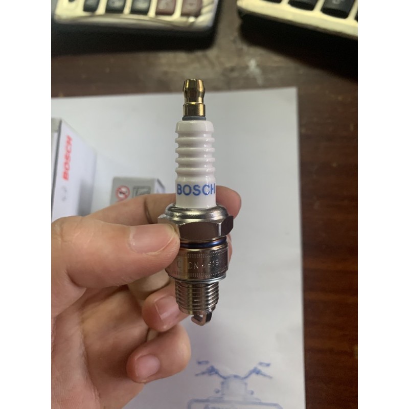 BOSCH หัวเทียน 2 จังหวะเกลียวสั้น แท้ 100% Y80 Y100/111 Belle.100-R ALFA FR80 A80 A100 RC80/100/110 Crystal ราคา ถูกที่สุด ดีลบีเคเค แกลเลอรีภาพที่ 6