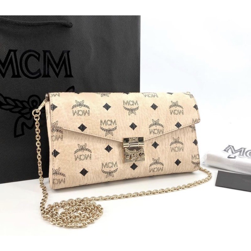 กระเป๋า MCM รุ่น Millie สีเบจ แท้ 100%ของใหม่