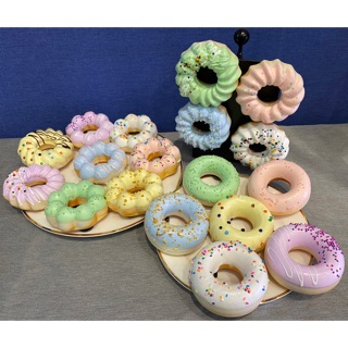 โมเดลโดนัท Donut สีสันสดใส สำหรับตกแต่งร้าน ตั้งโชว์