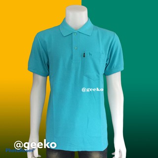 Geeko เสื้อโปโล ตรากวาง สีฟ้าเทอคอยท์ เนื้อผ้านุ่ม เบาสบายไม่ยับแห้งเร็ว ทันสมัยใส่ได้ยาวนานทน