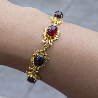 กำไลข้อมือพลอยโกเมนจันทบุรี (Garnet) เรือนเงินแท้ 92.5% สินค้ามีใบรับประกัน